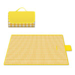 ellow and white checkered