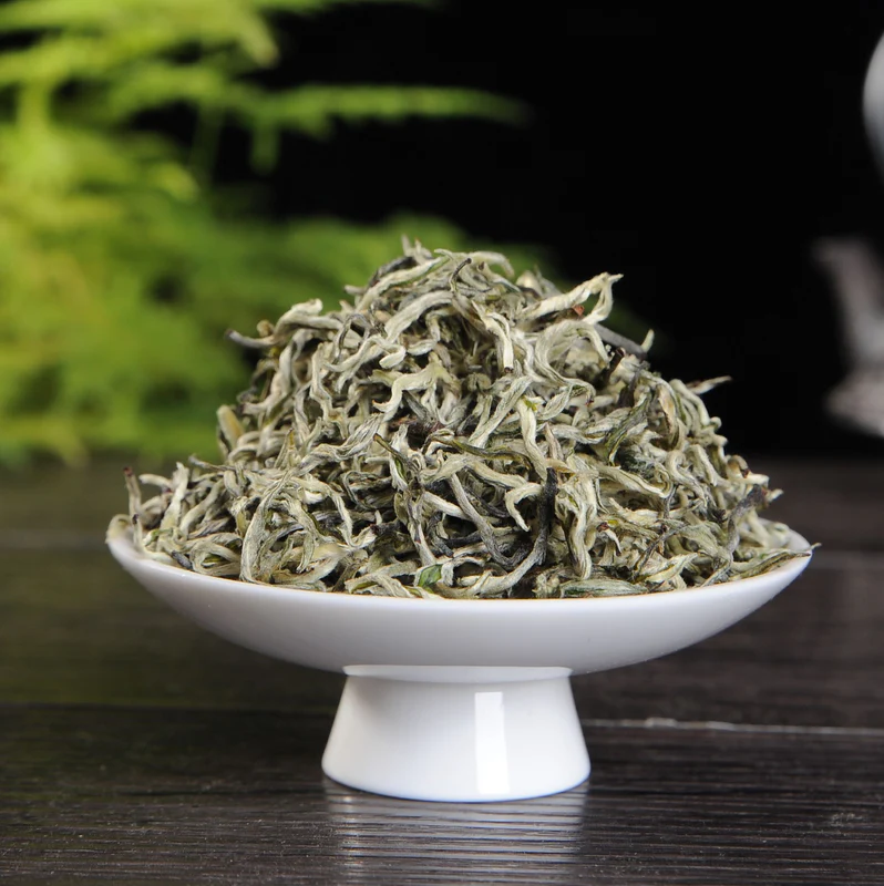 Yunnan "Pure Bud Silver Strands" First Flush Green Tea