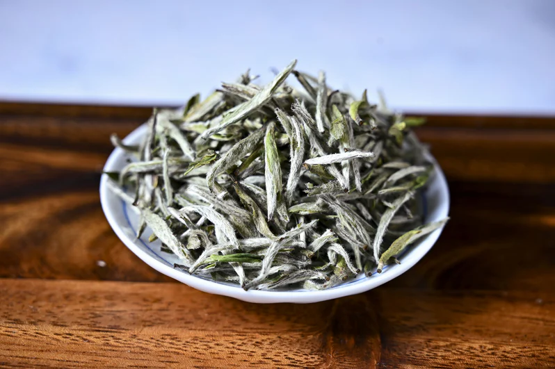 Fuding Baihao Yinzhen White Tea – Premium Silver Needle Loose Leaf Tea